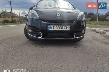 Минивэн Renault Grand Scenic 2012 в 