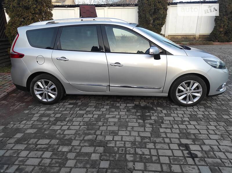 Renault Grand Scenic 2012