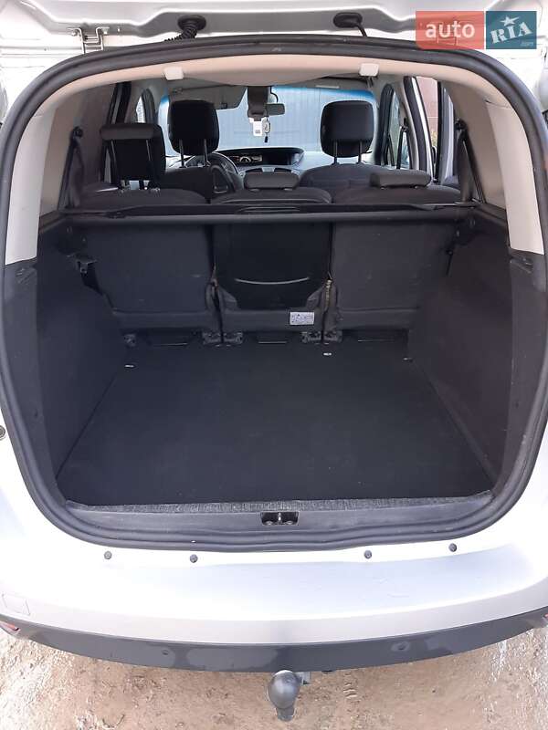 Мінівен Renault Grand Scenic 2015 в Новій Ушиці