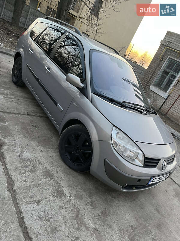 Минивэн Renault Grand Scenic 2004 в Новомосковске