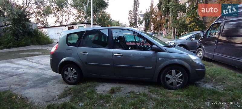 Минивэн Renault Grand Scenic 2005 в Ирпене