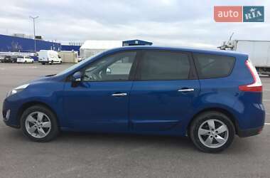 Минивэн Renault Grand Scenic 2009 в 