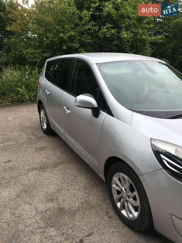Минивэн Renault Grand Scenic 2013 в Калуше
