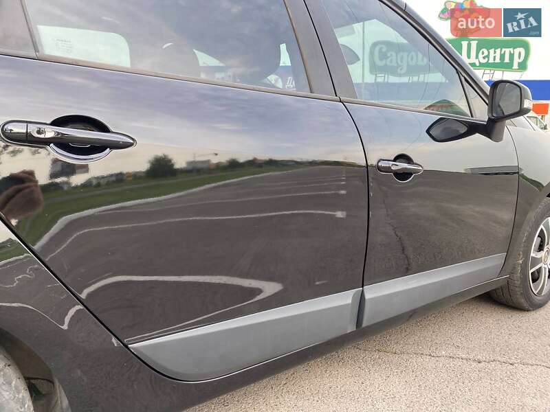 Мінівен Renault Grand Scenic 2012 в Луцьку