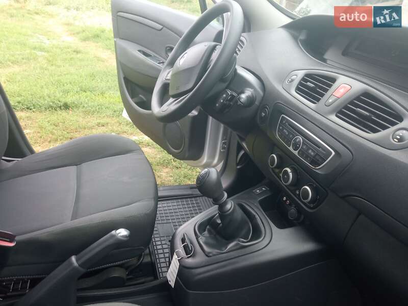 Минивэн Renault Grand Scenic 2010 в Белогорье