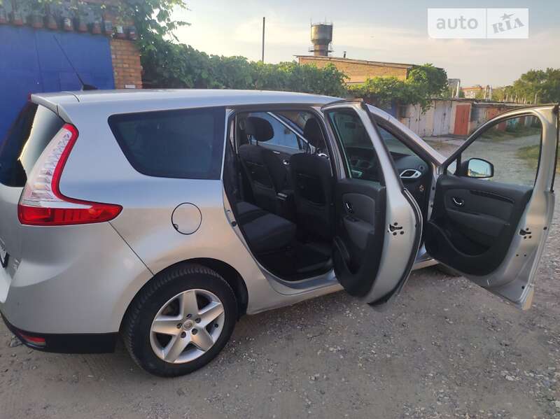 Мінівен Renault Grand Scenic 2012 в Хмельницькому