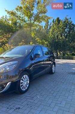 Мінівен Renault Grand Scenic 2012 в Новомиколаївці