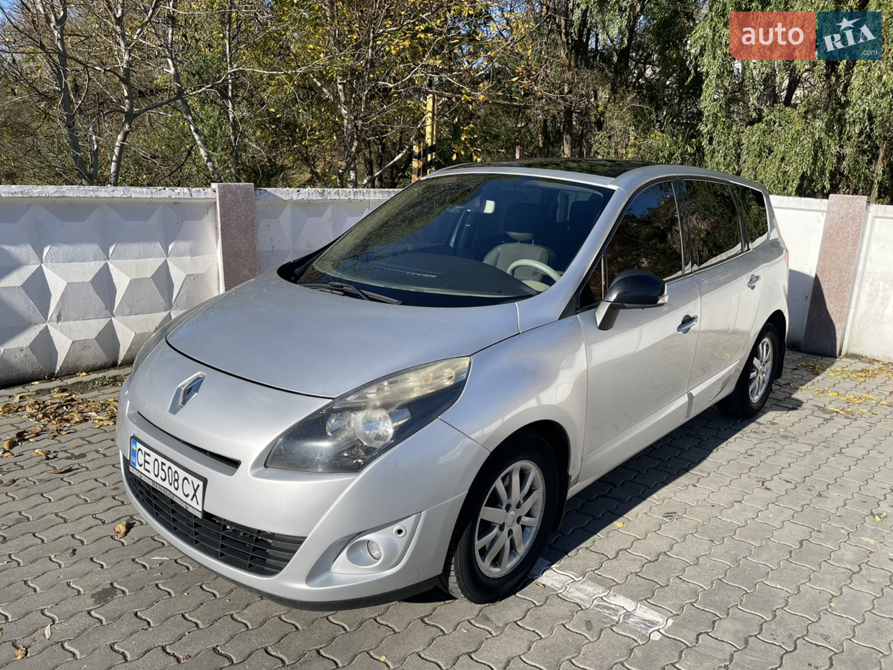 2010 Renault Scenic - мініатюра 15