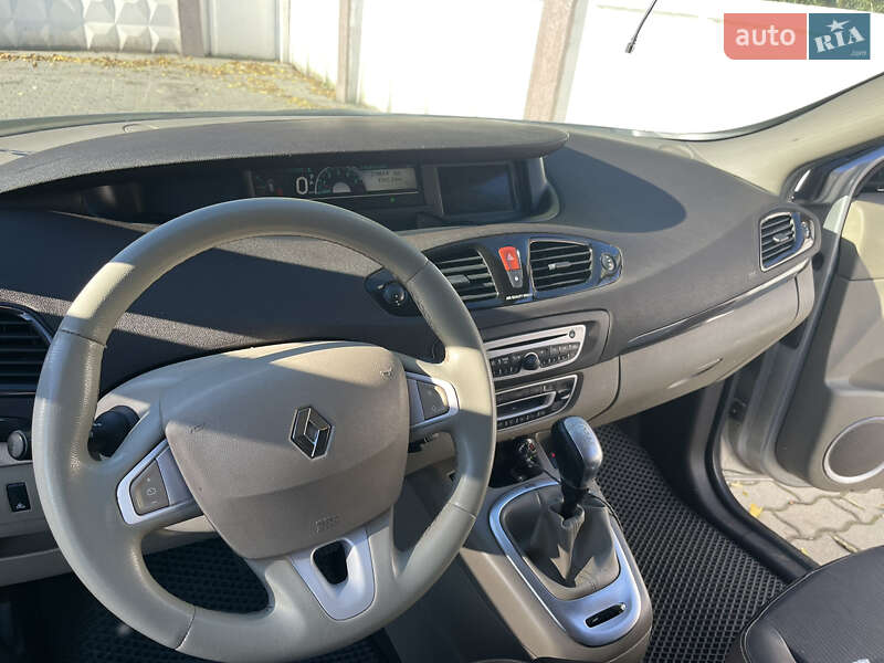 Минивэн Renault Grand Scenic 2011 в Черновцах фото 4 Минивэн Renault Grand Scenic 2011 в Черновцах