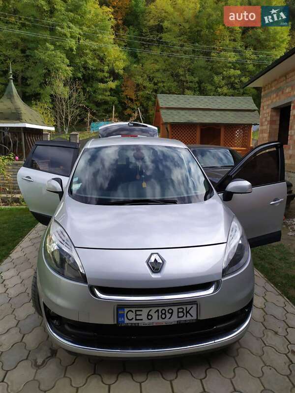 Мінівен Renault Grand Scenic 2012 в Кіцмані