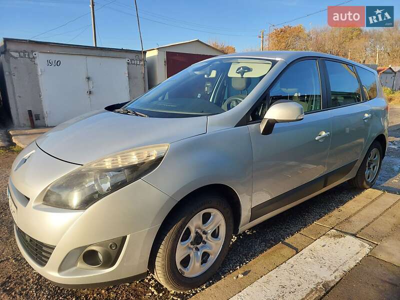Минивэн Renault Grand Scenic 2009 в Кременчуге