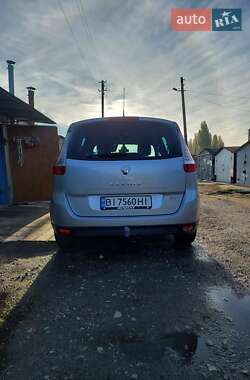 Минивэн Renault Grand Scenic 2009 в 