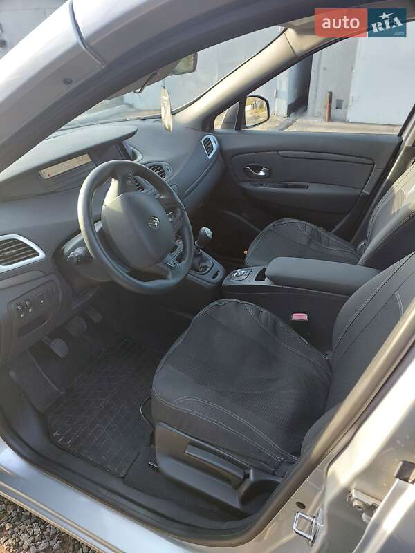 Минивэн Renault Grand Scenic 2009 в Кременчуге