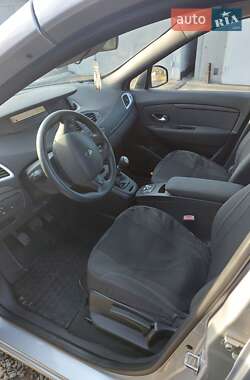 Минивэн Renault Grand Scenic 2009 в 