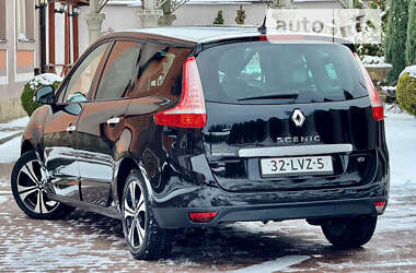 Минивэн Renault Grand Scenic 2011 в 
