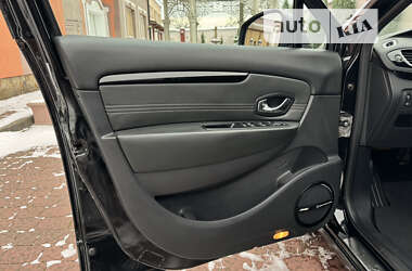 Минивэн Renault Grand Scenic 2011 в 