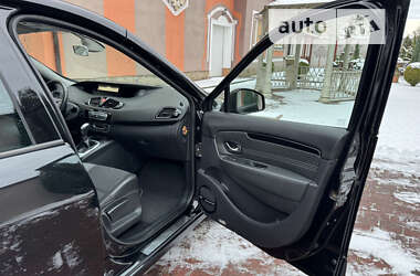 Минивэн Renault Grand Scenic 2011 в 
