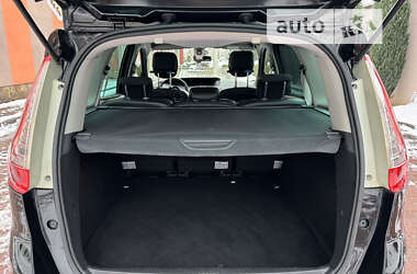Минивэн Renault Grand Scenic 2011 в 