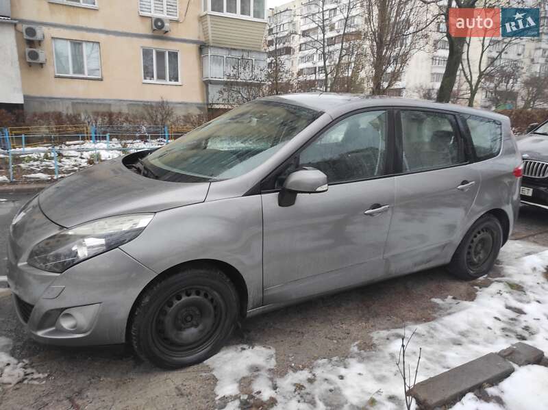 Мінівен Renault Grand Scenic 2011 в Києві