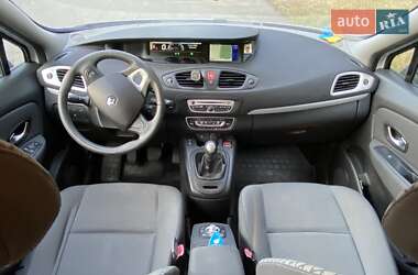 Минивэн Renault Grand Scenic 2010 в Киеве