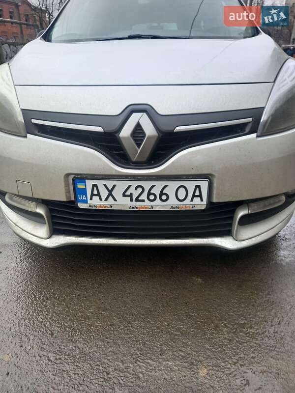 Renault Grand Scenic 2016