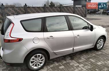 Минивэн Renault Grand Scenic 2012 в Клевани