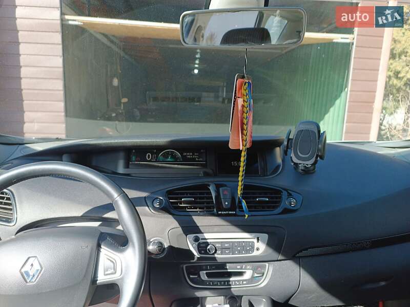 Мінівен Renault Grand Scenic 2012 в Вітовському районі фото 10 Мінівен Renault Grand Scenic 2012 в Вітовському районі