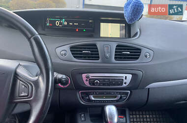 Минивэн Renault Grand Scenic 2014 в 