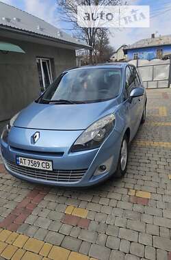 Минивэн Renault Grand Scenic 2010 в Городенке