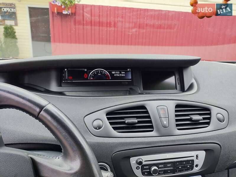 Минивэн Renault Grand Scenic 2015 в Рокитном