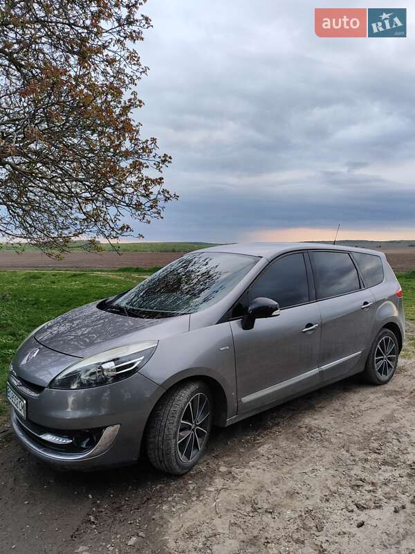 Renault Grand Scenic 2012