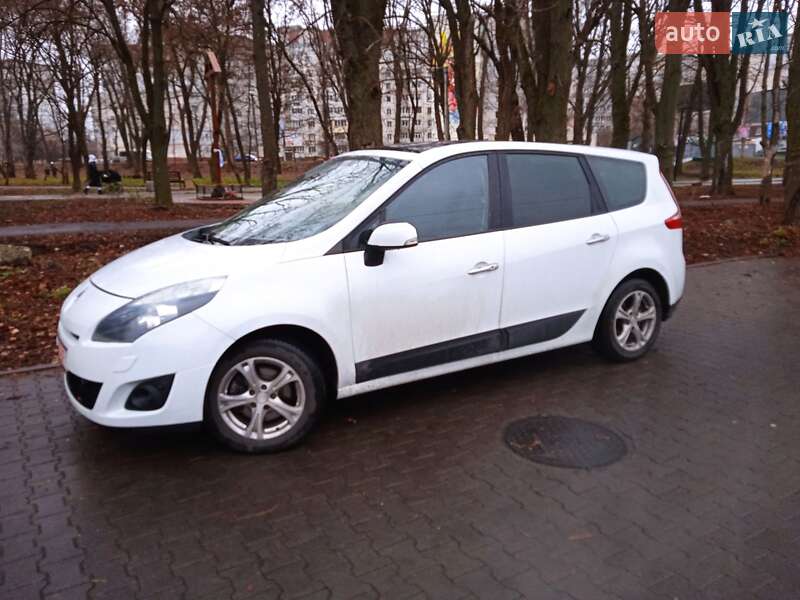 Renault Grand Scenic 2010