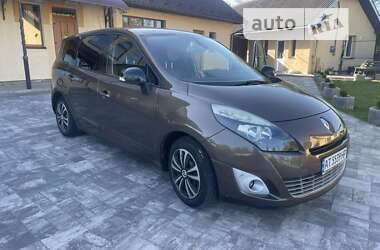 Мінівен Renault Grand Scenic 2011 в Івано-Франківську