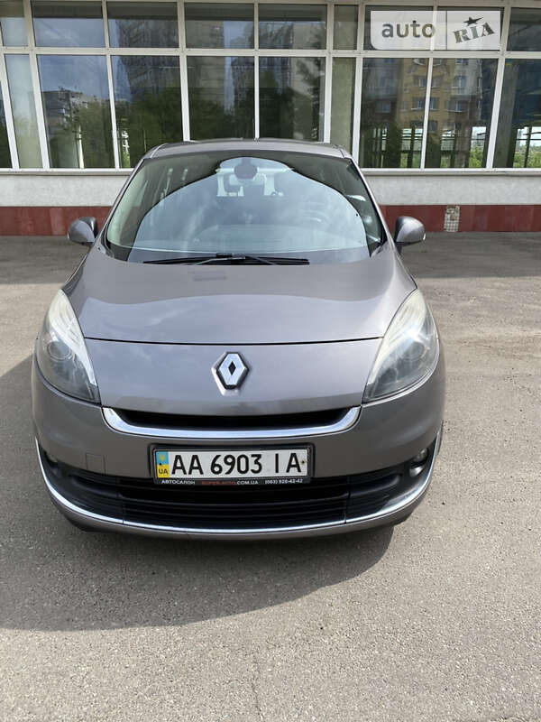 Минивэн Renault Grand Scenic 2012 в Киеве