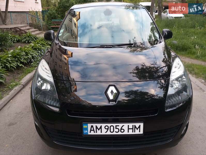 Renault Grand Scenic 2010