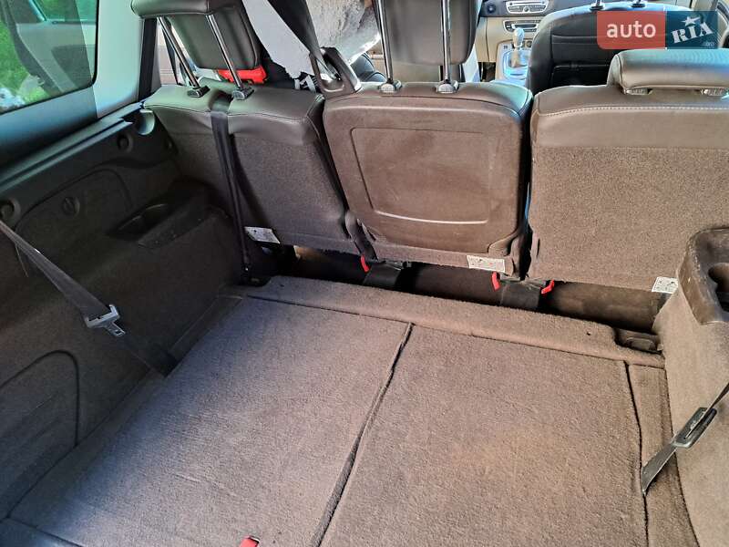 Минивэн Renault Grand Scenic 2011 в Черновцах