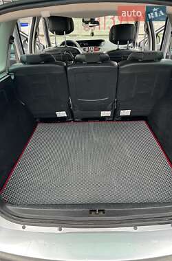 Минивэн Renault Grand Scenic 2012 в 