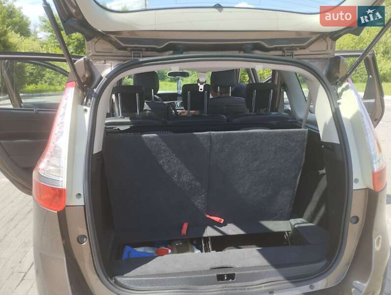 Мінівен Renault Grand Scenic 2012 в Шацьку