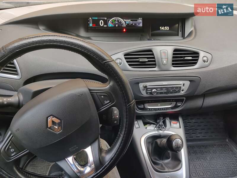 Минивэн Renault Grand Scenic 2015 в Ивано-Франковске