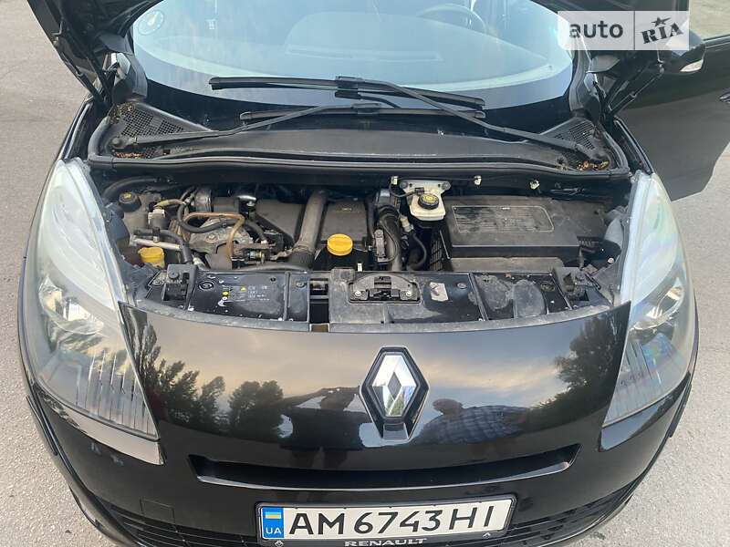 Мінівен Renault Grand Scenic 2011 в Житомирі
