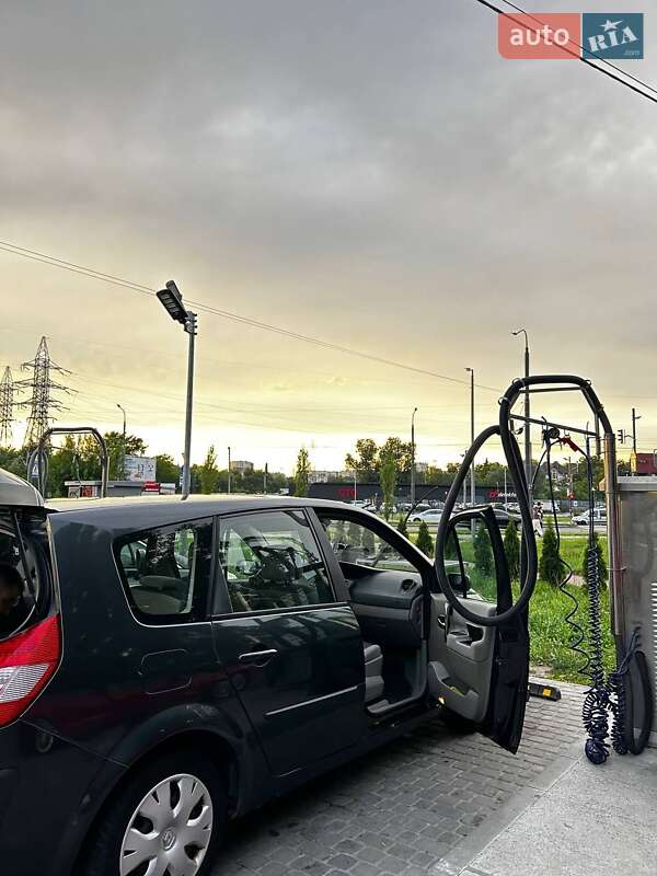 Минивэн Renault Grand Scenic 2004 в Львове