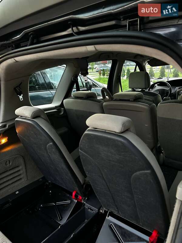 Минивэн Renault Grand Scenic 2004 в Львове