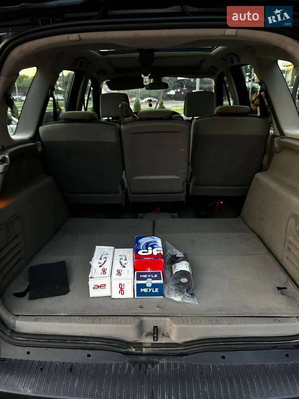 Минивэн Renault Grand Scenic 2004 в Львове