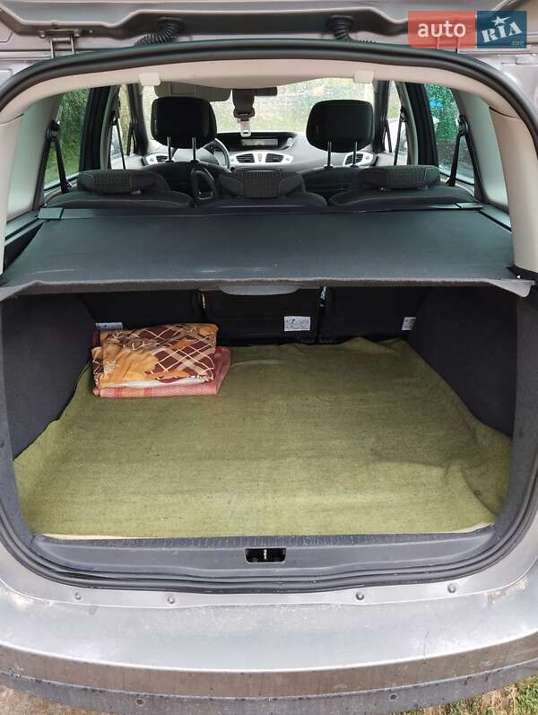 Минивэн Renault Grand Scenic 2009 в Каменец-Подольском фото 10 Минивэн Renault Grand Scenic 2009 в Каменец-Подольском