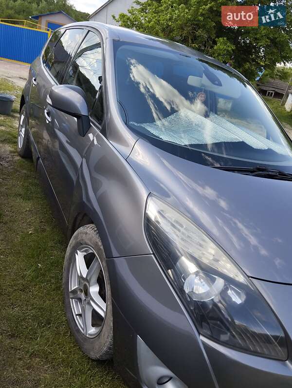 Минивэн Renault Grand Scenic 2009 в Каменец-Подольском фото 12 Минивэн Renault Grand Scenic 2009 в Каменец-Подольском