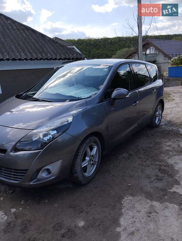 Renault Grand Scenic 2009