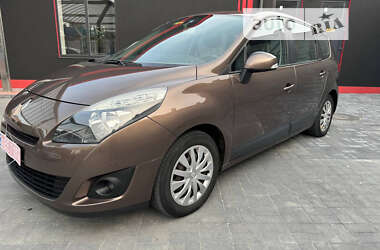 Минивэн Renault Grand Scenic 2010 в Ровно