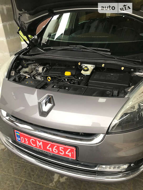 Минивэн Renault Grand Scenic 2012 в Славском