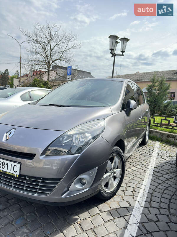 Мінівен Renault Grand Scenic 2011 в Ужгороді