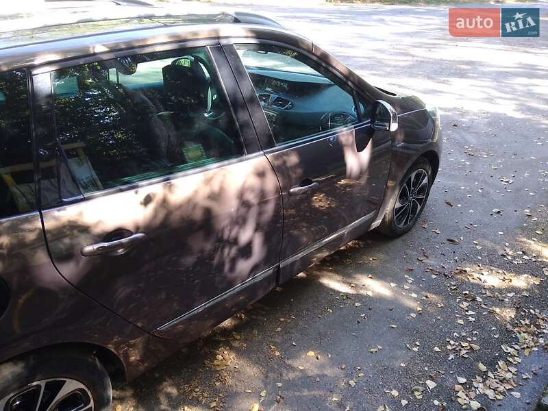 Мінівен Renault Grand Scenic 2014 в Луцьку